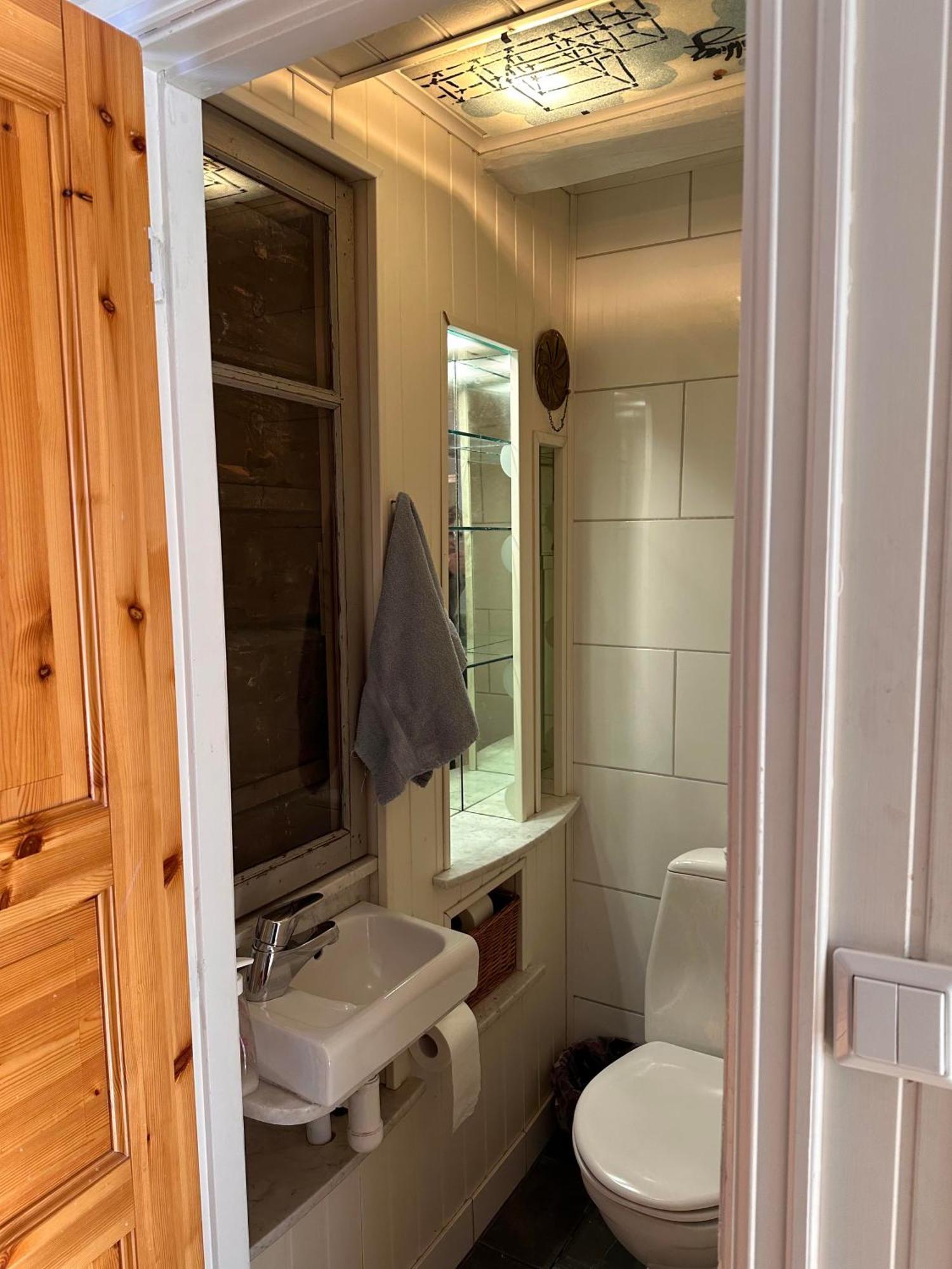 Tidligere Stall Omgjort Til Koselig Hjem I Sentrum ترومسو المظهر الخارجي الصورة